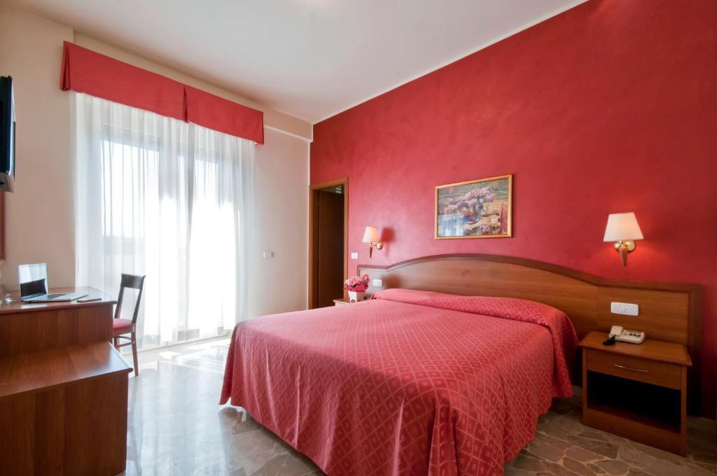 Hotel Tiffany Ρίμινι Δωμάτιο φωτογραφία