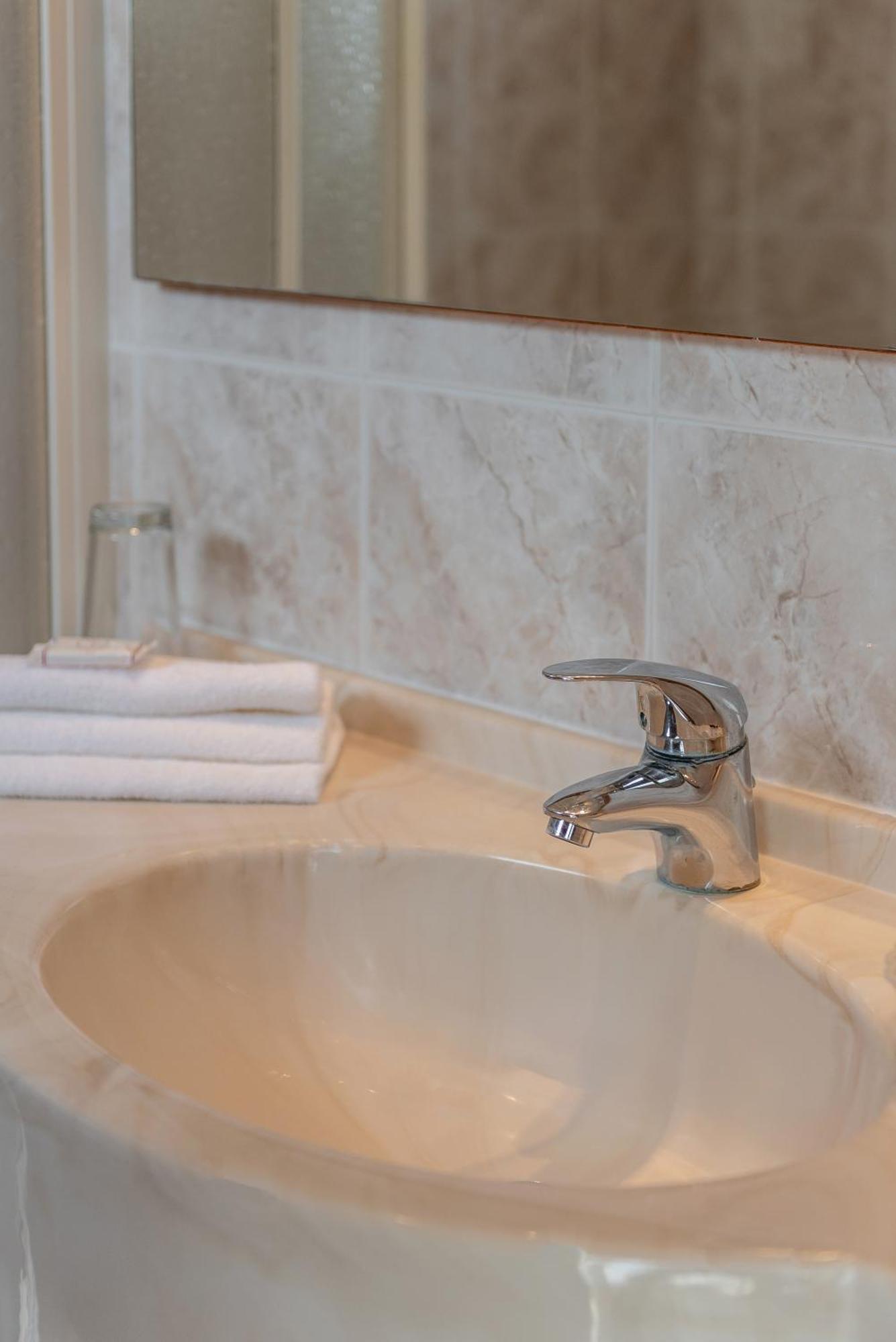 Hotel Tiffany Ρίμινι Εξωτερικό φωτογραφία