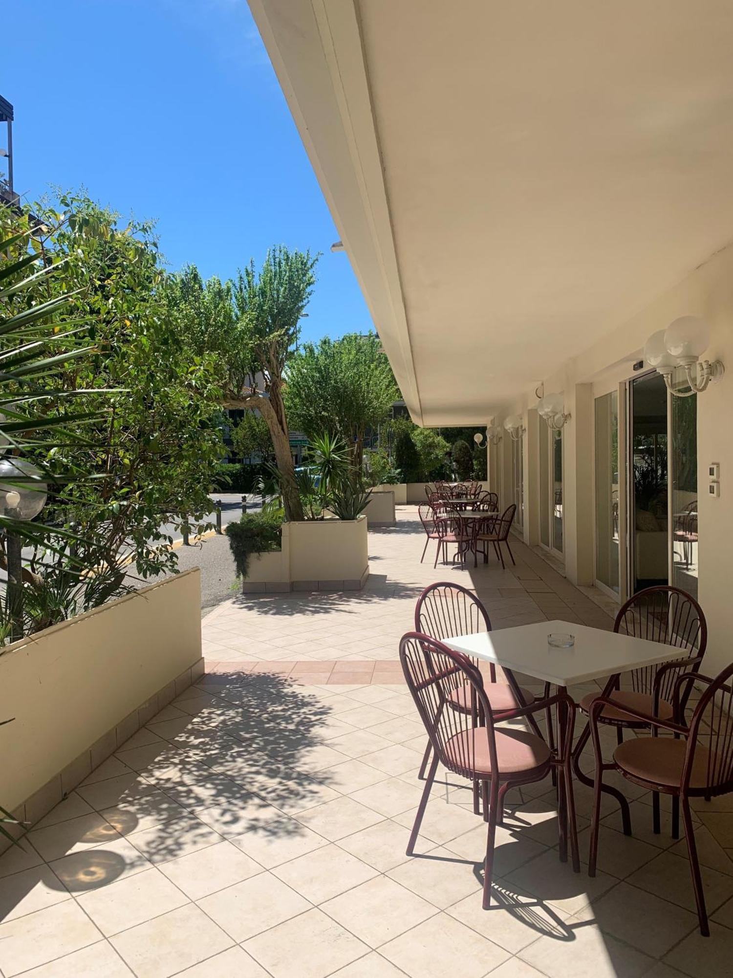 Hotel Tiffany Ρίμινι Εξωτερικό φωτογραφία
